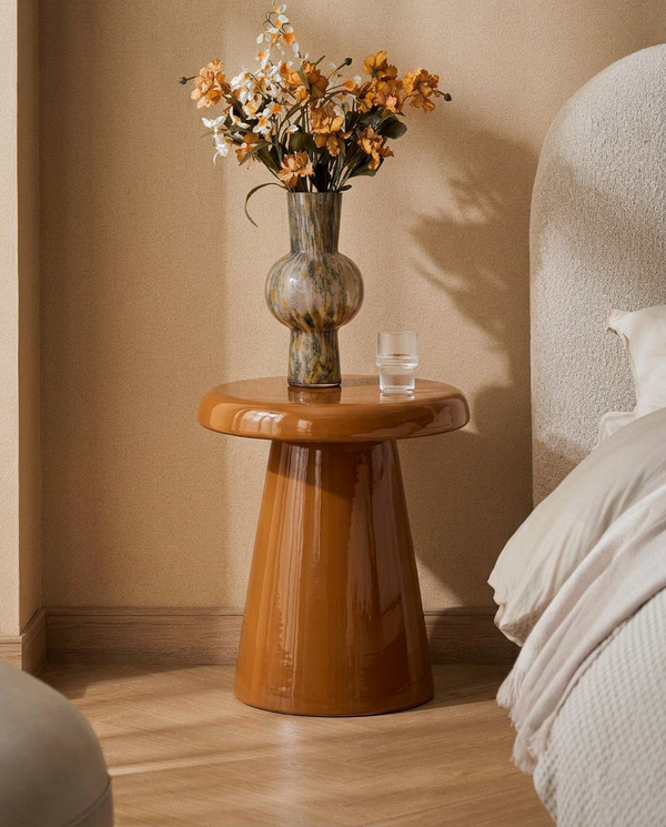 LACQUER SUPPORT TABLE